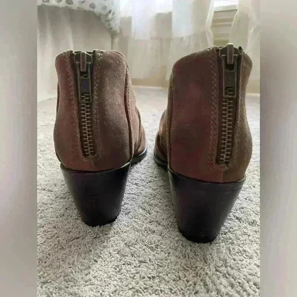 B.O.C. By Born Settle Ankle Boot in Tasso Suede - Picture 4 of 8